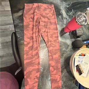 Lululemon Wunder Train High-Rise Tight
28"